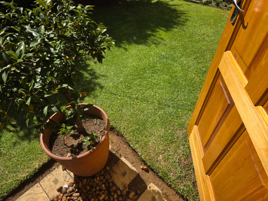 2 Bedroom Property for Sale in Langenhovenpark Free State